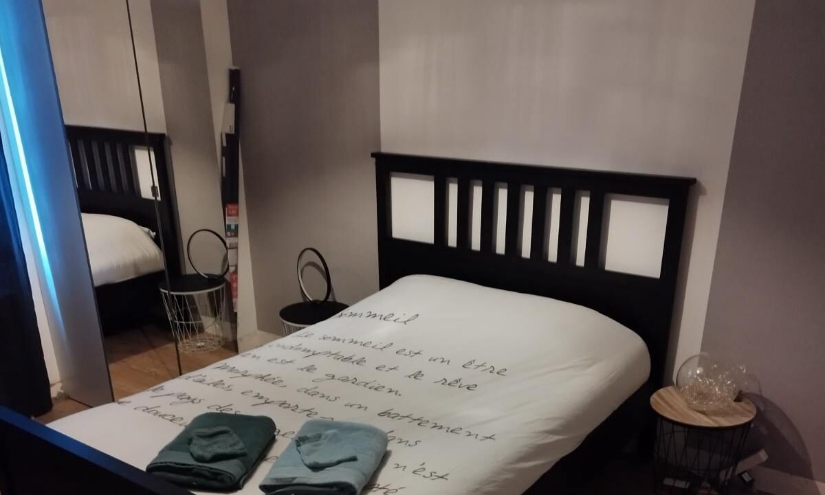 Photo of Bedroom in Le Lardin-Saint-Lazare