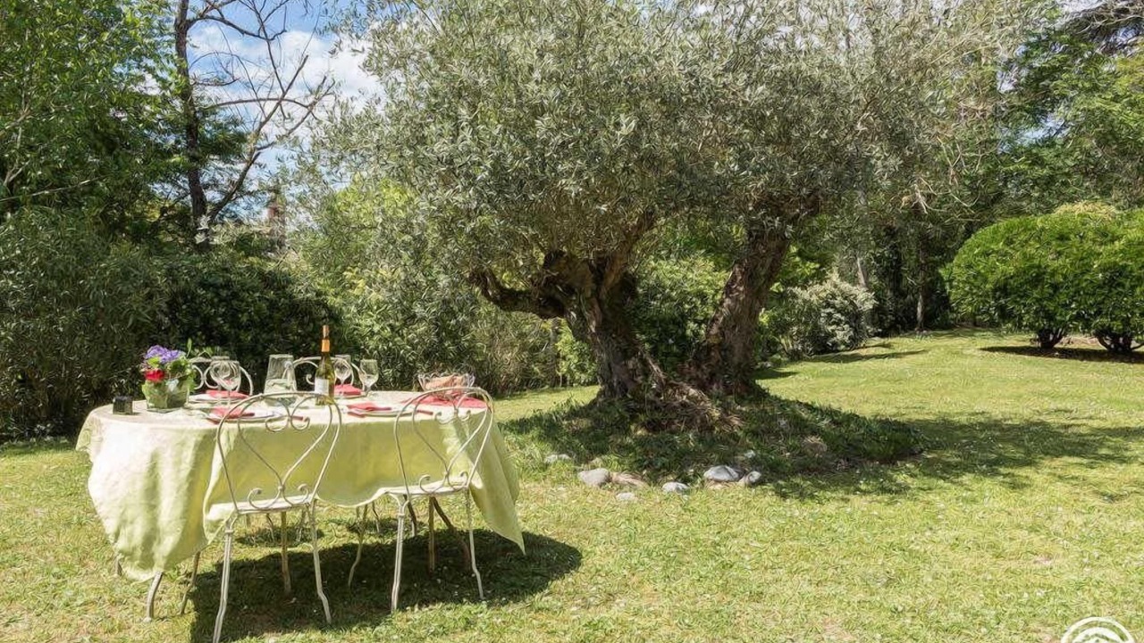 Photo of Outdoor in Marquefave