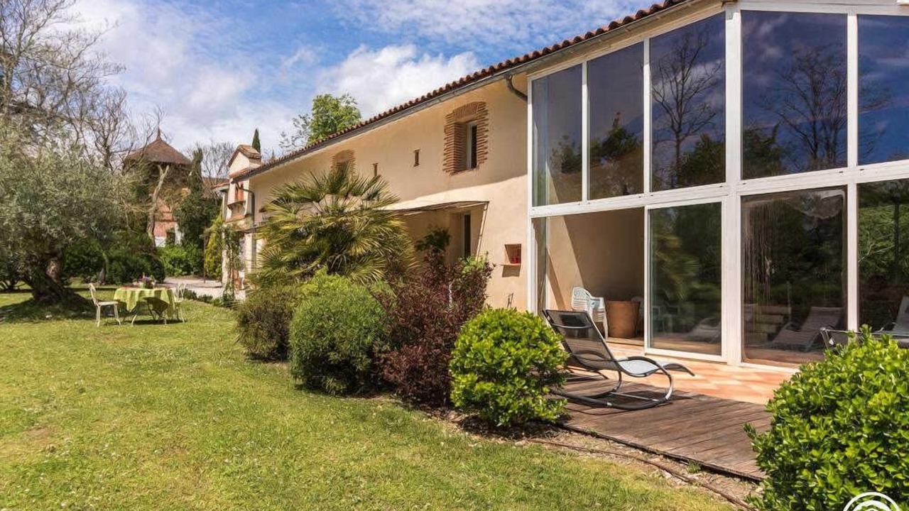 Photo of Outdoor in Marquefave
