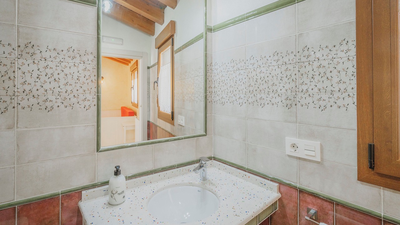 Photo of Bathroom in Santibanez del Val
