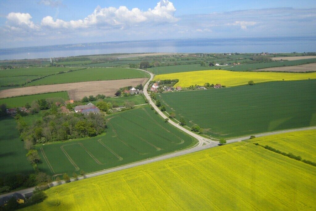 Photo of Others in Pommerby