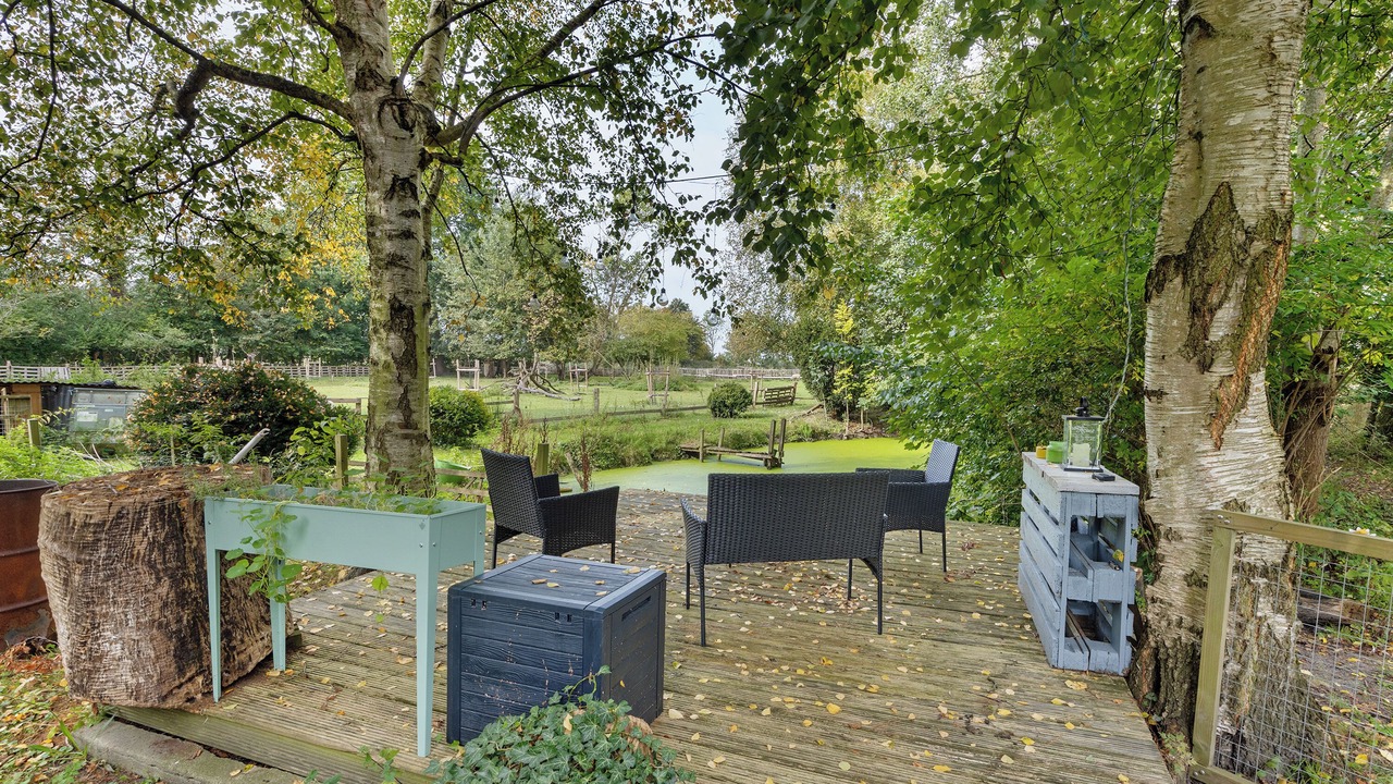 Photo of Outdoor in Barlt