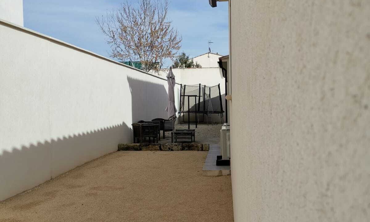 Photo of Patio Balcony in Garrigues-Sainte-Eulalie