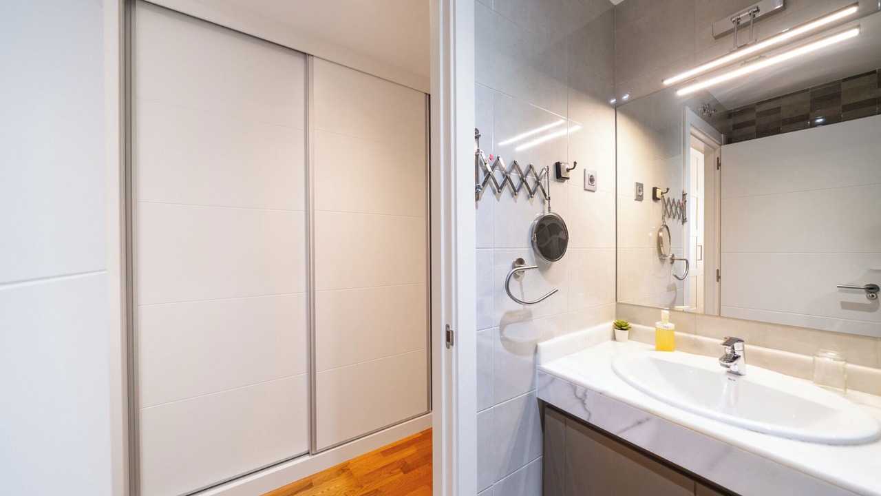 Photo of Bathroom in Cobena