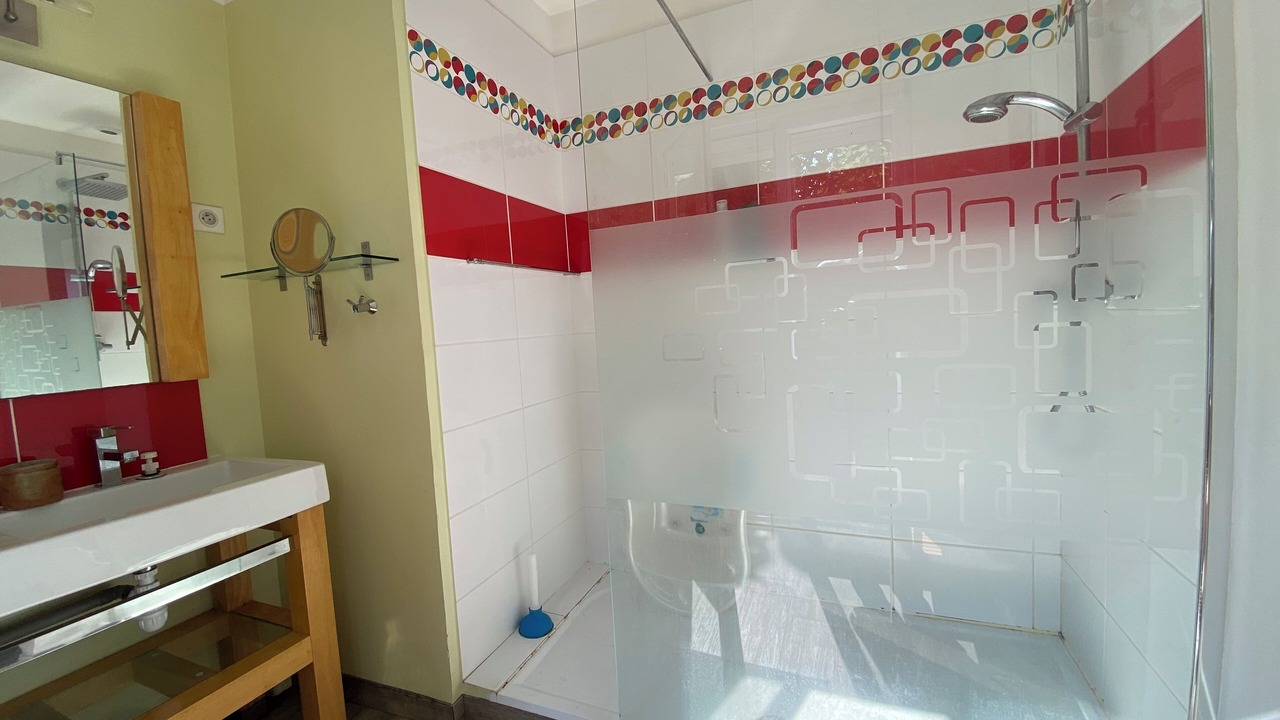 Photo of Bathroom in Lunel