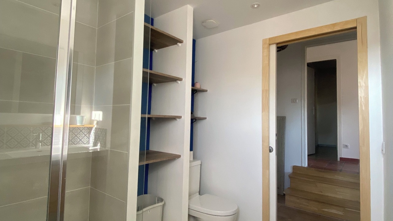 Photo of Bathroom in Lunel