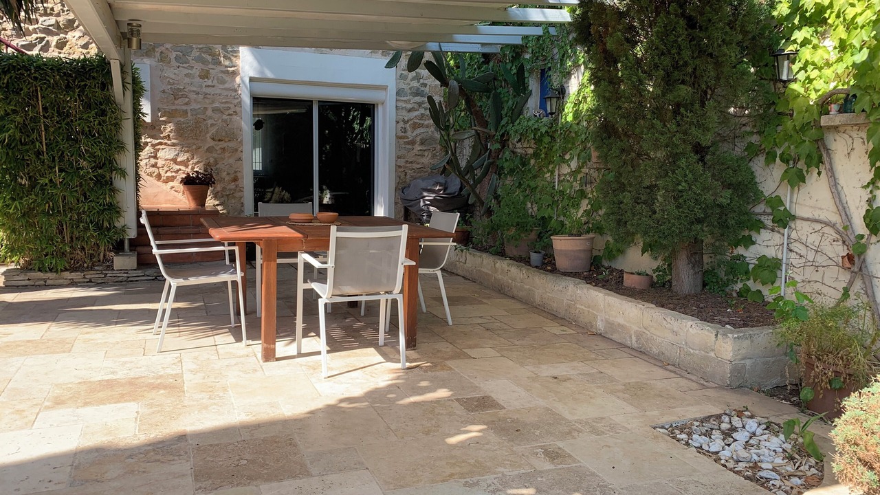 Photo of Outdoor in Lunel