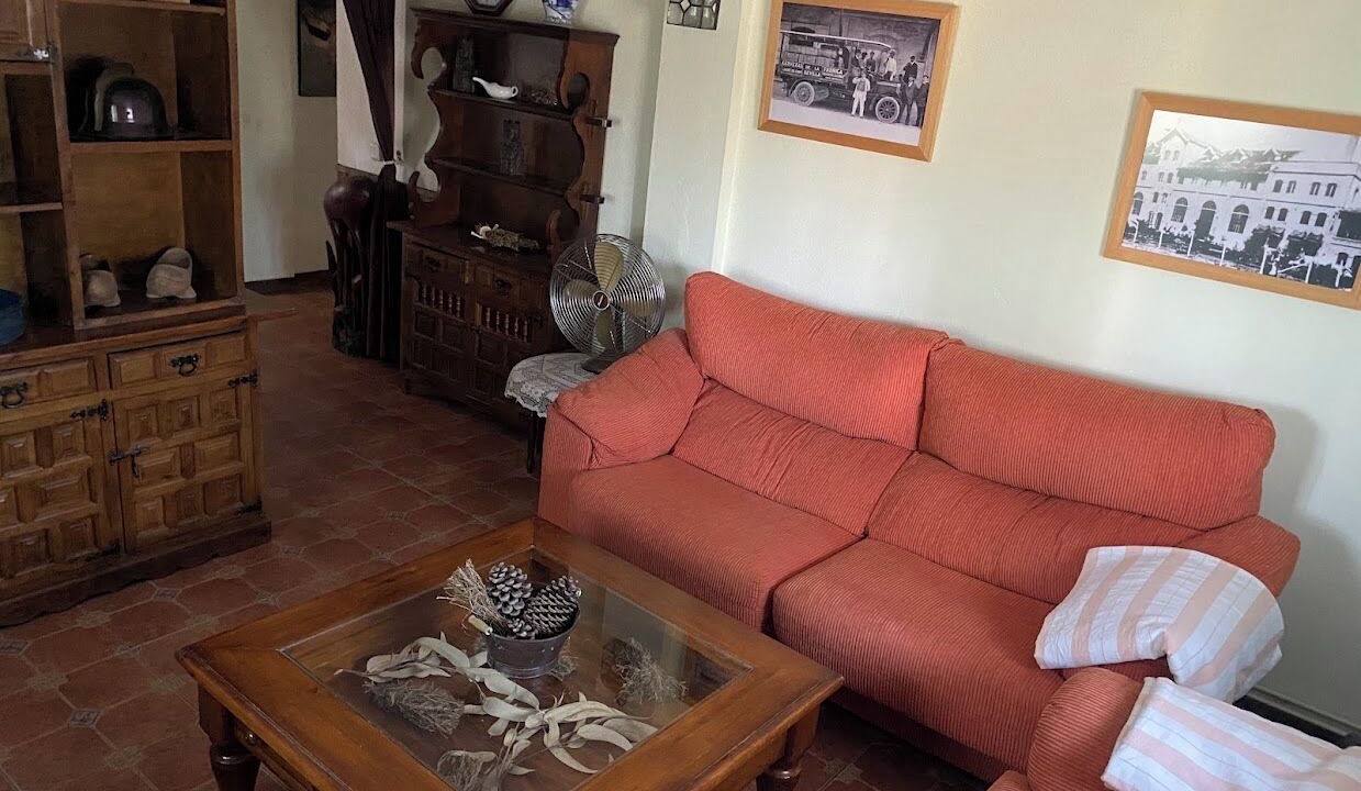 Photo of Livingroom in Calanas