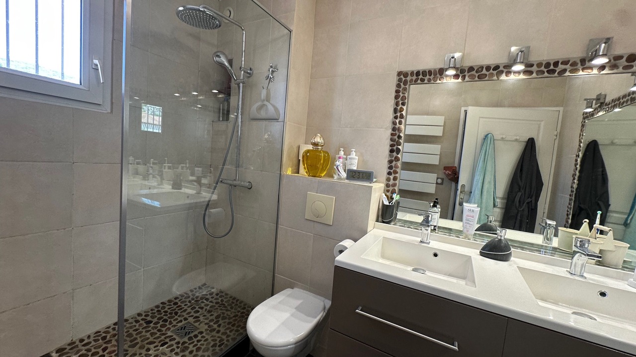 Photo of Bathroom in Le Rove