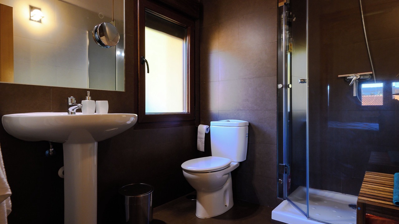 Photo of Bathroom in Hoyos del Espino