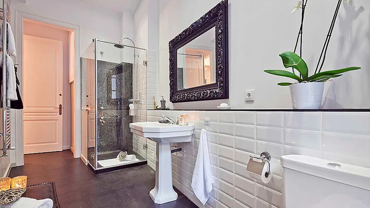 Photo of Bathroom in Eixample