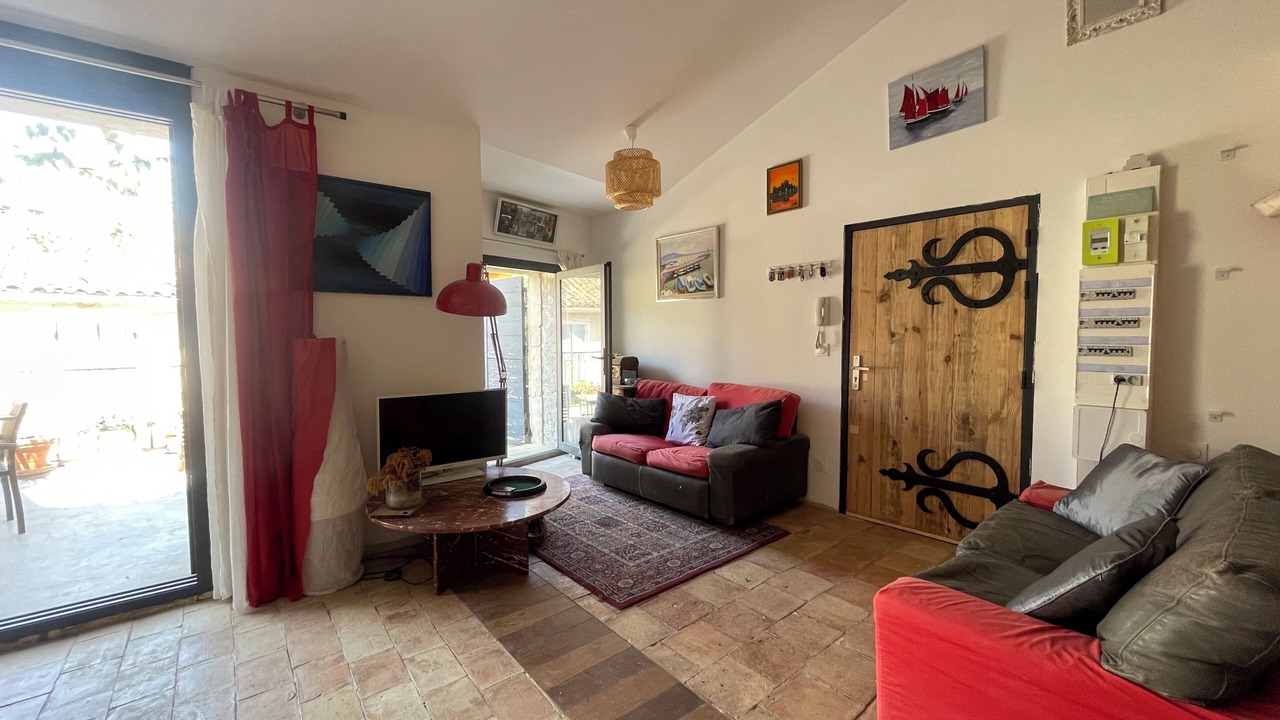 Photo of Livingroom in Lambesc