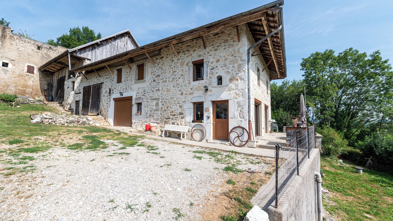 Photo of Outdoor in Moye