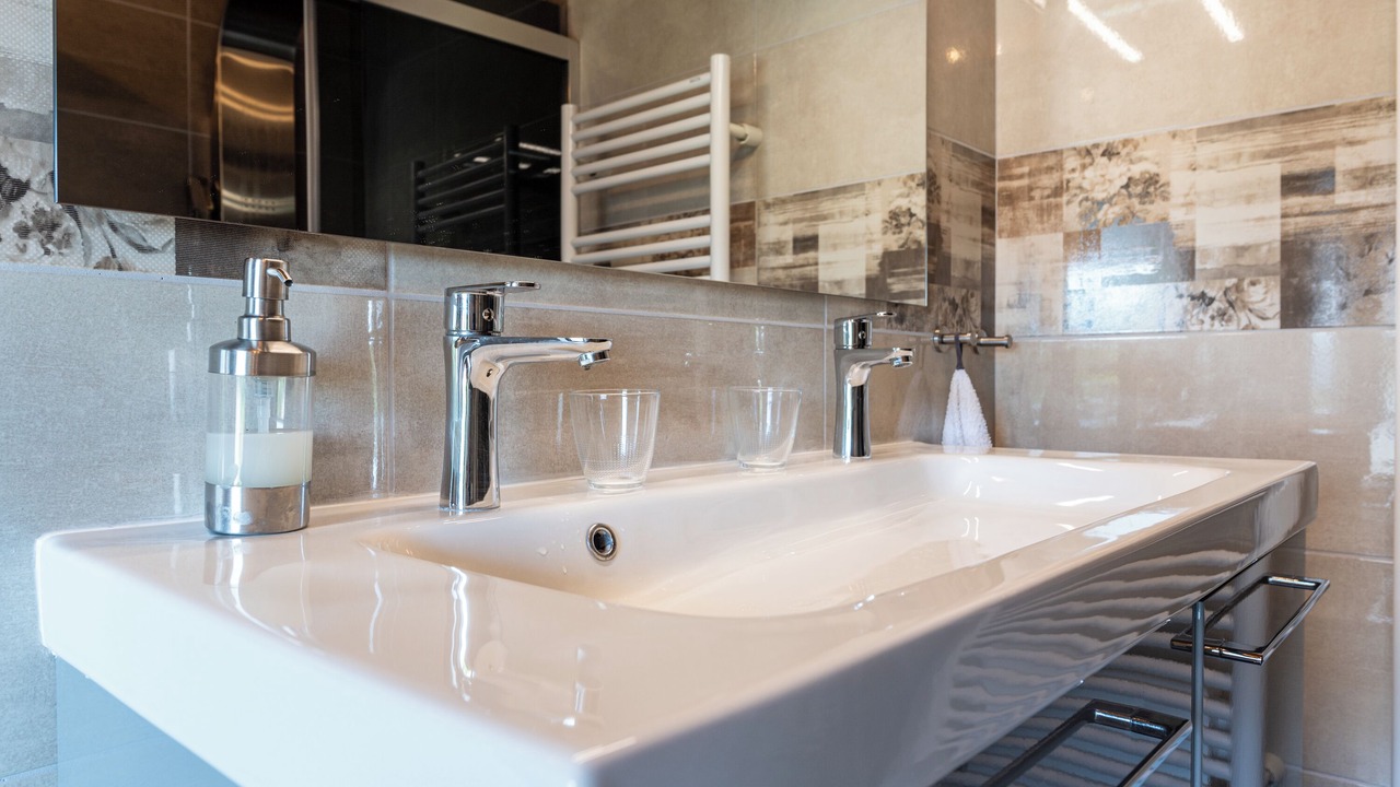 Photo of Bathroom in Moye