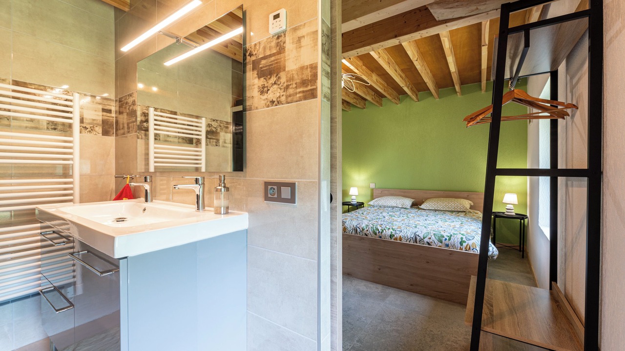 Photo of Bedroom in Moye