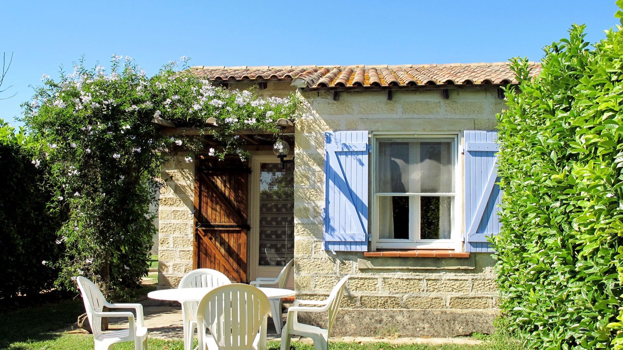 Photo of Others in Raphele-les-Arles