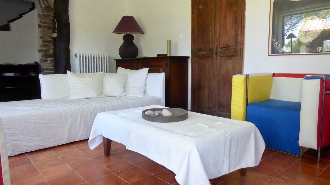 Photo of Bedroom in Goult