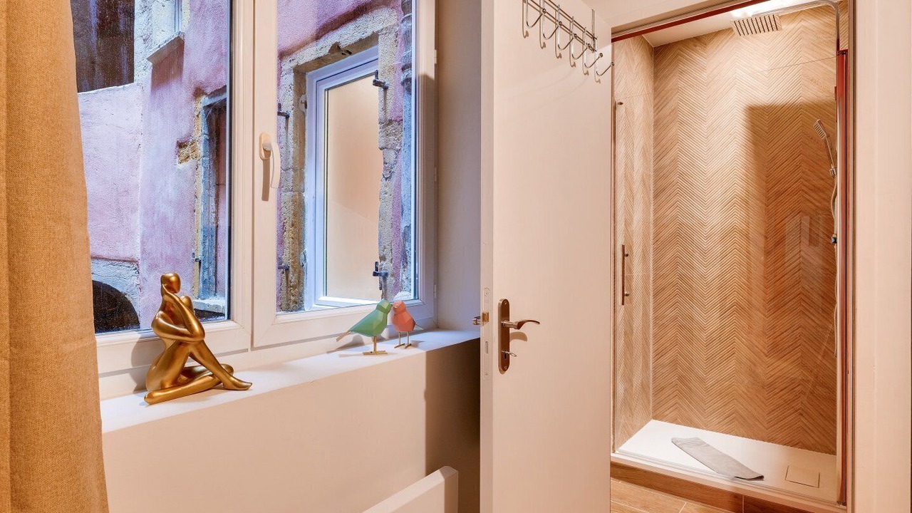 Photo of Bathroom in Les Cordeliers