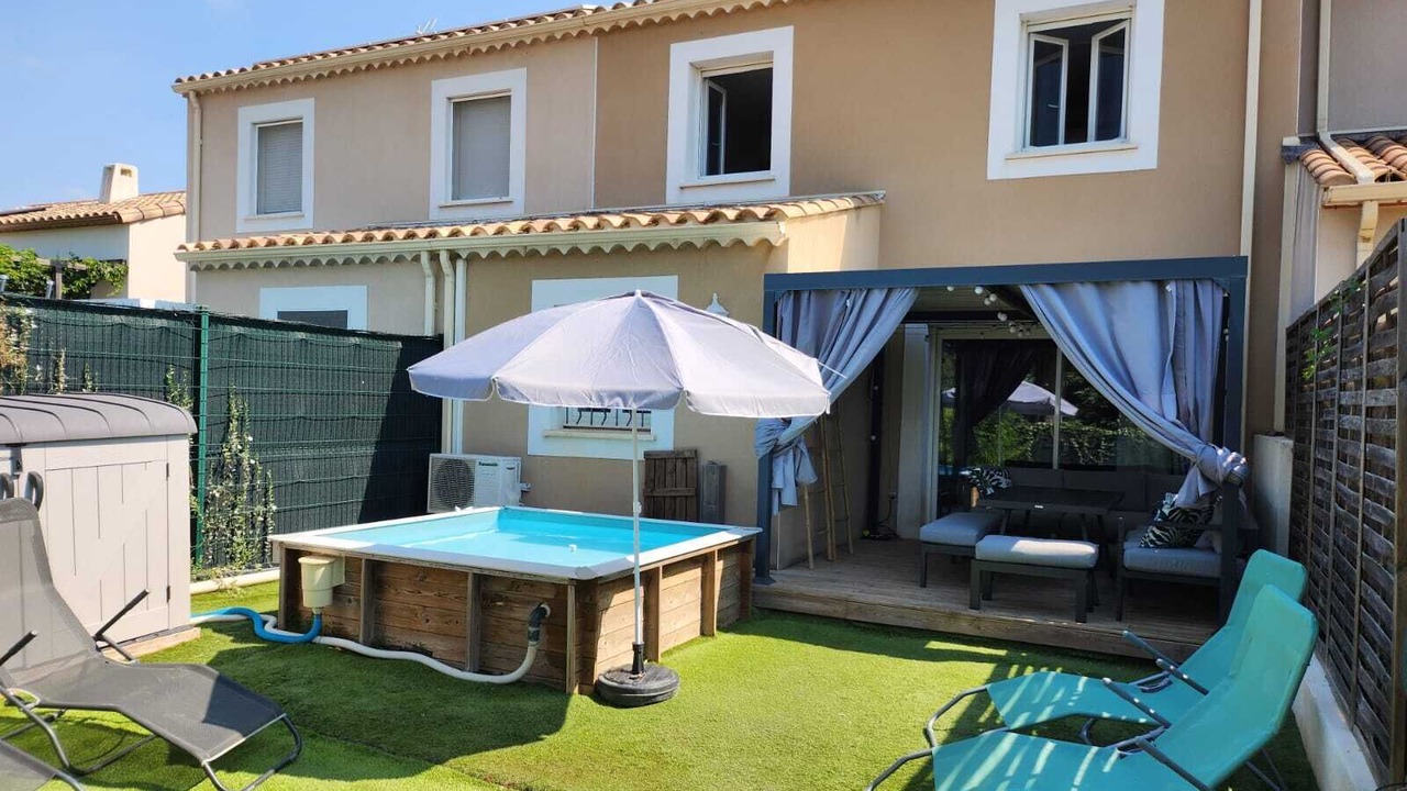 Photo of Patio Balcony in Euzet-les-Bains