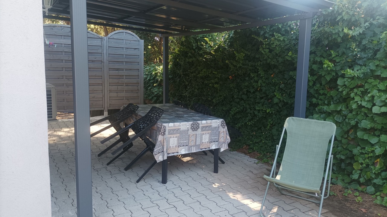 Photo of Outdoor in Lambesc