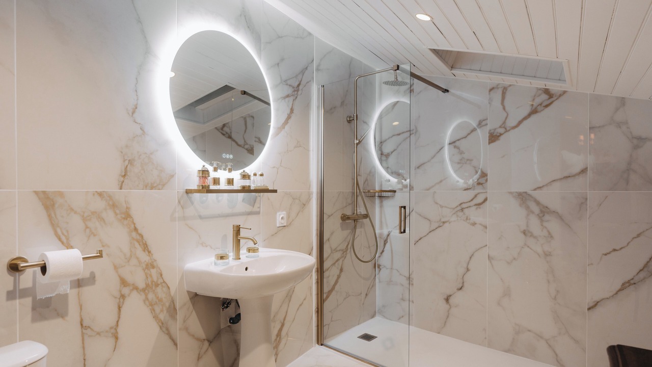 Photo of Bathroom in Saint-Elix-le-Chateau