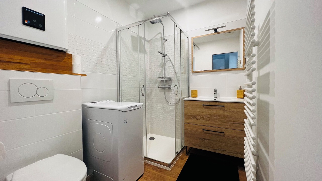 Photo of Bathroom in Saint-Clement-de-Riviere