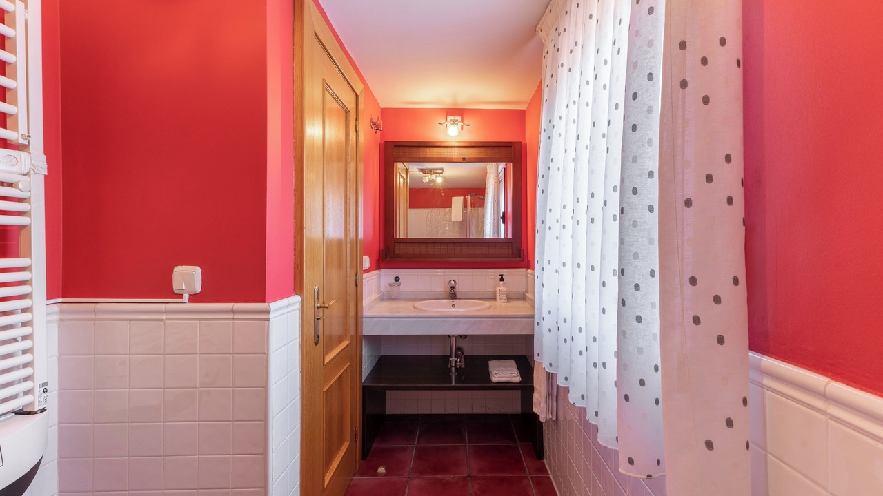 Photo of Bathroom in Revenga