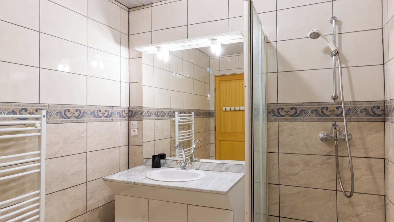 Photo of Bathroom in Auriac-du-Perigord