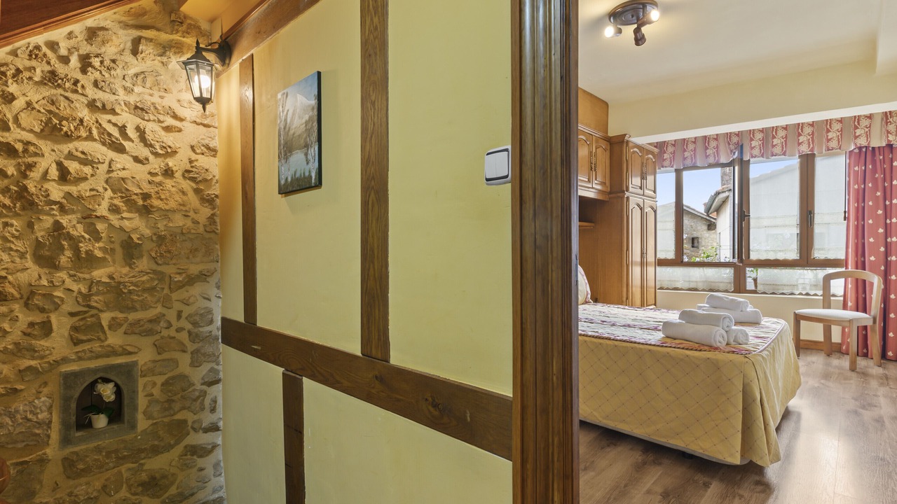 Photo of Bedroom in Udias