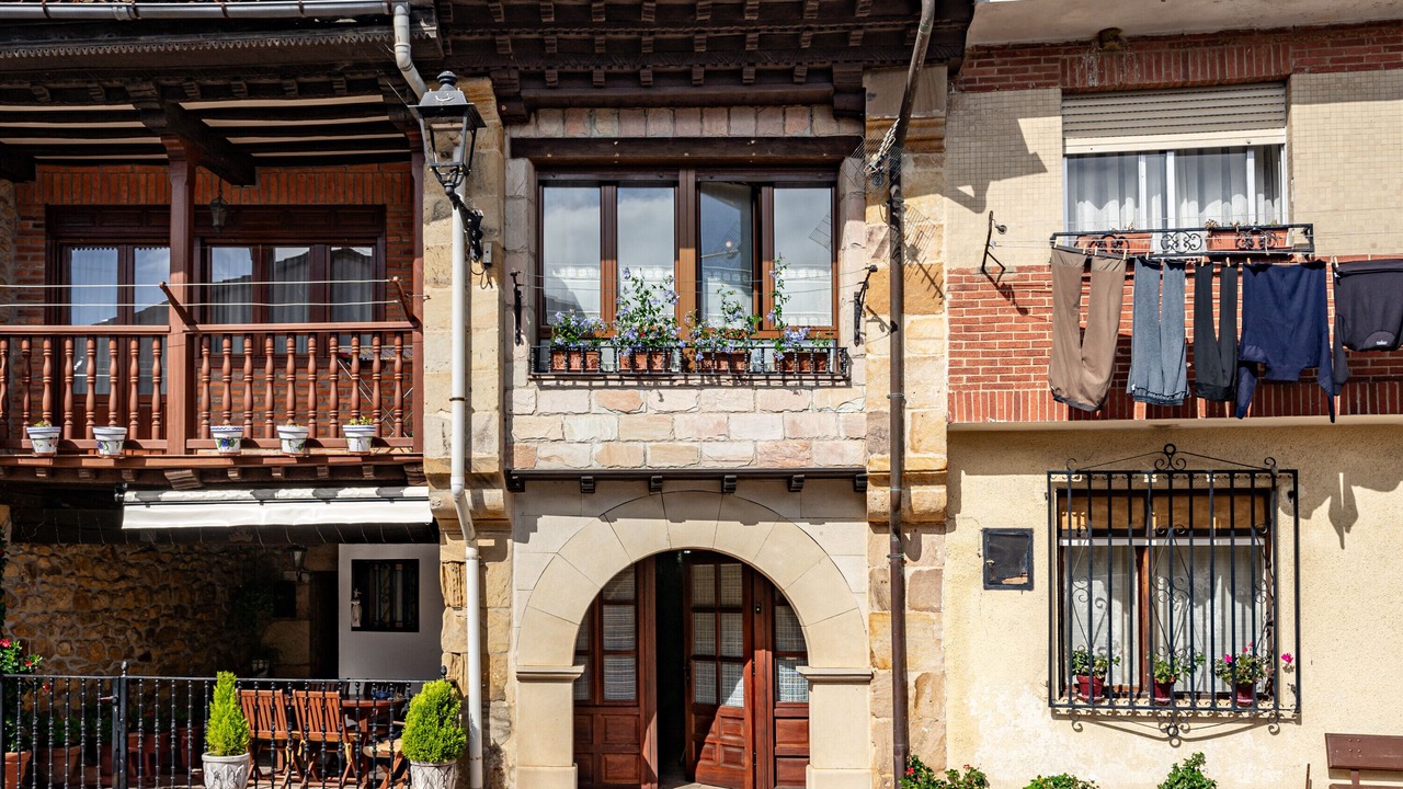 Photo of Outdoor in Udias