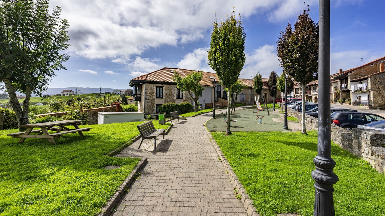 Photo of Outdoor in Udias