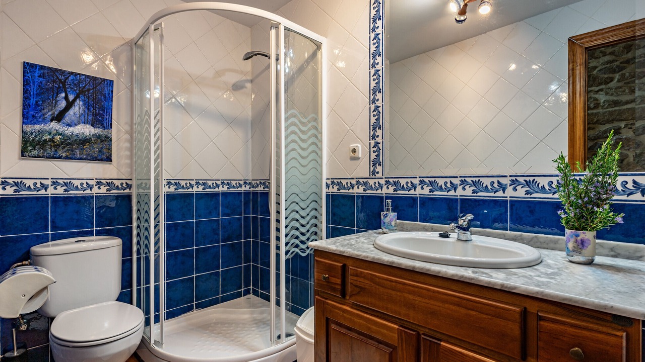 Photo of Bathroom in Udias