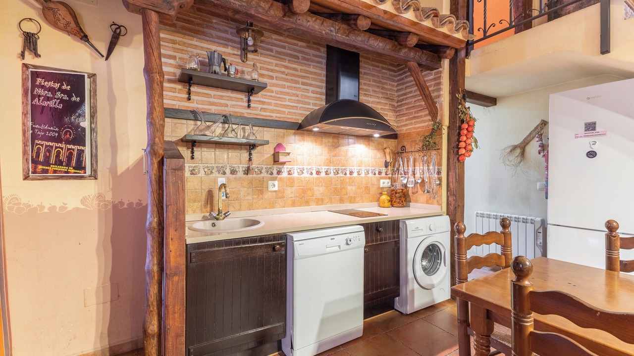 Photo of Kitchen in Fuentiduena de Tajo