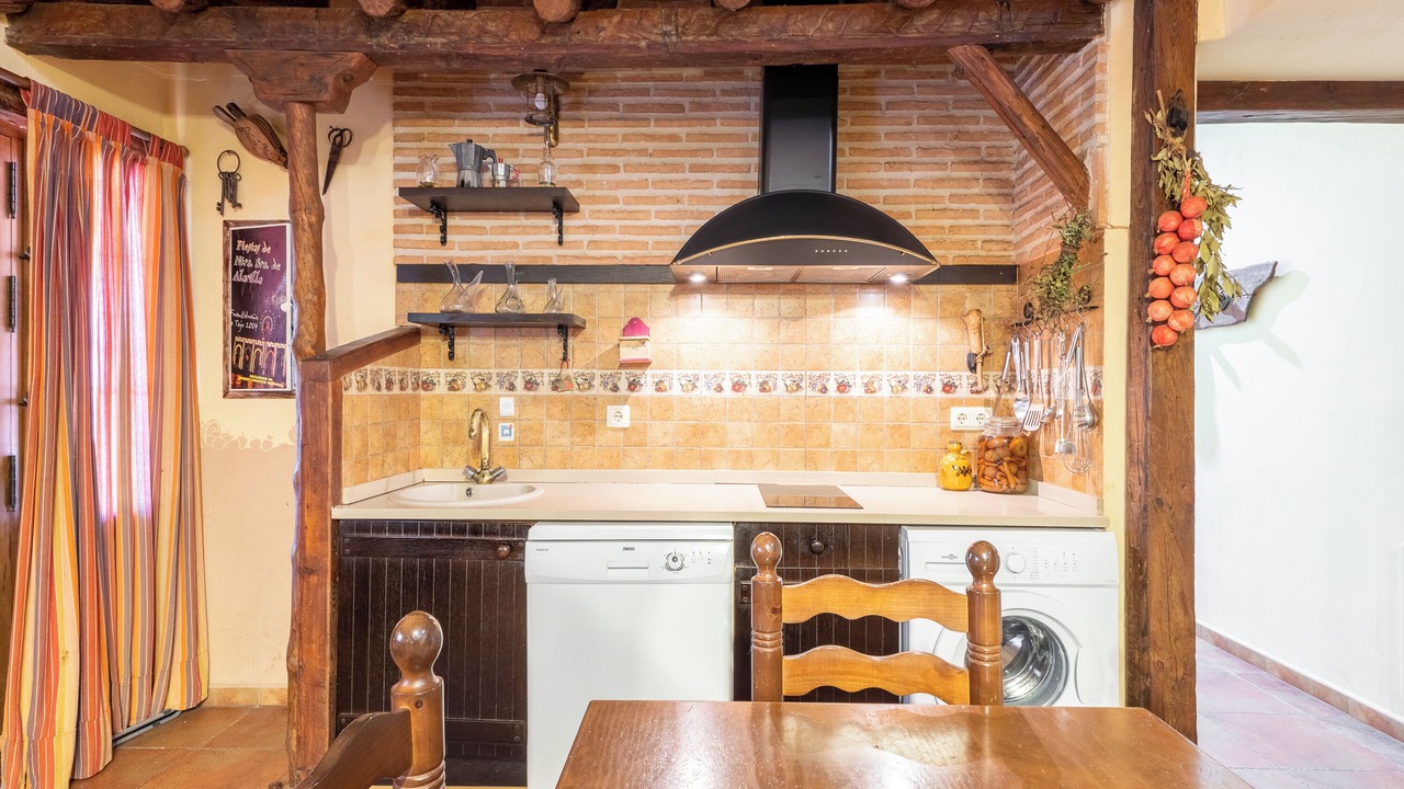 Photo of Kitchen in Fuentiduena de Tajo
