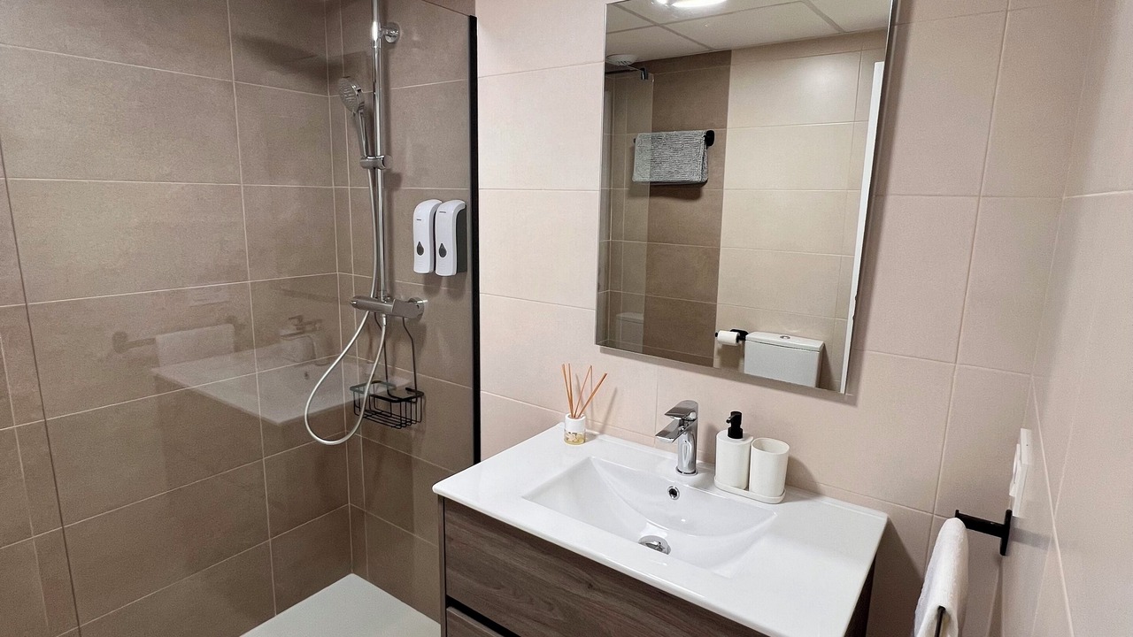 Photo of Bathroom in Retamar