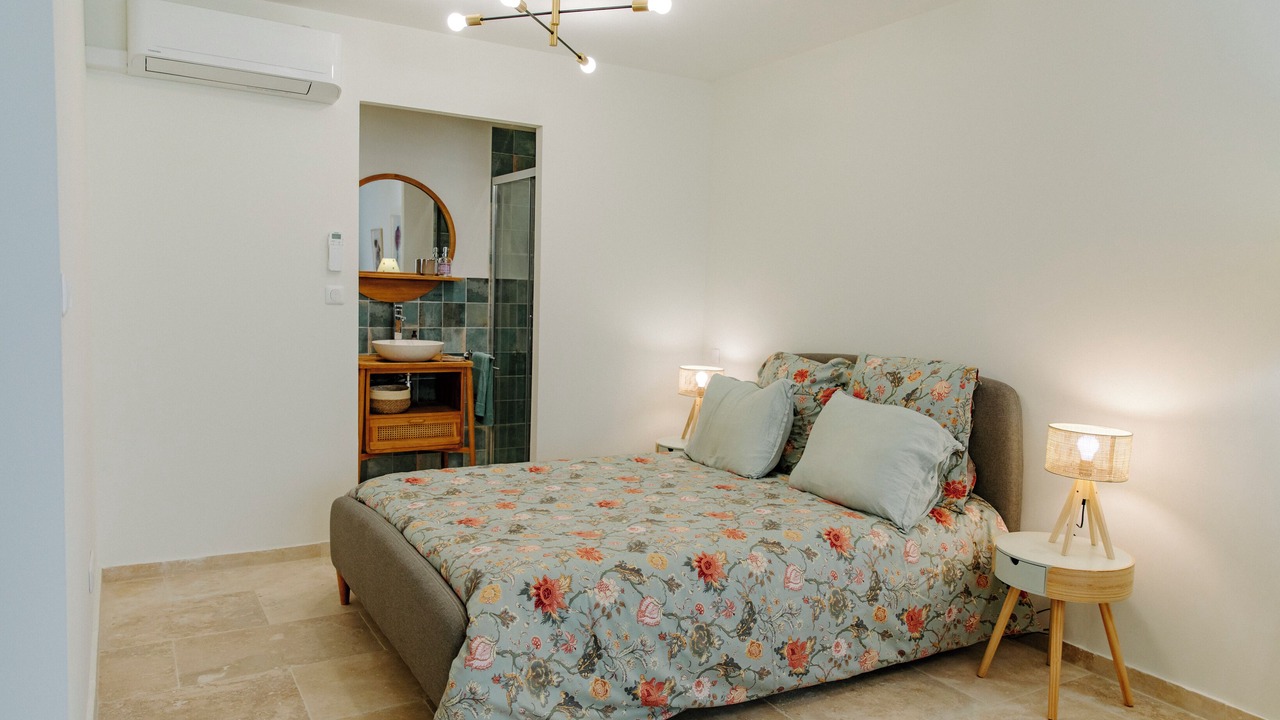 Photo of Bedroom in Chateauneuf-du-Pape