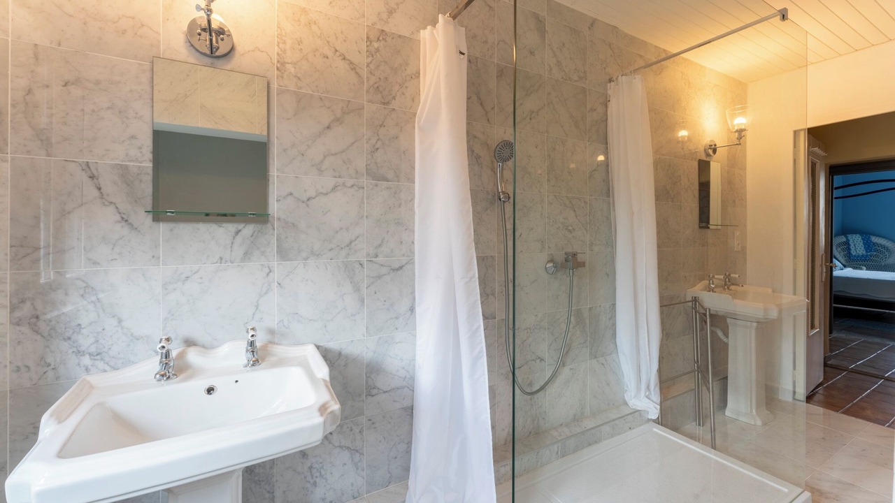 Photo of Bathroom in Manduel