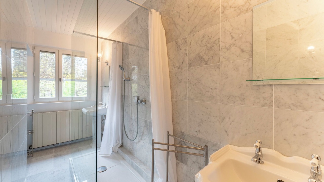 Photo of Bathroom in Manduel
