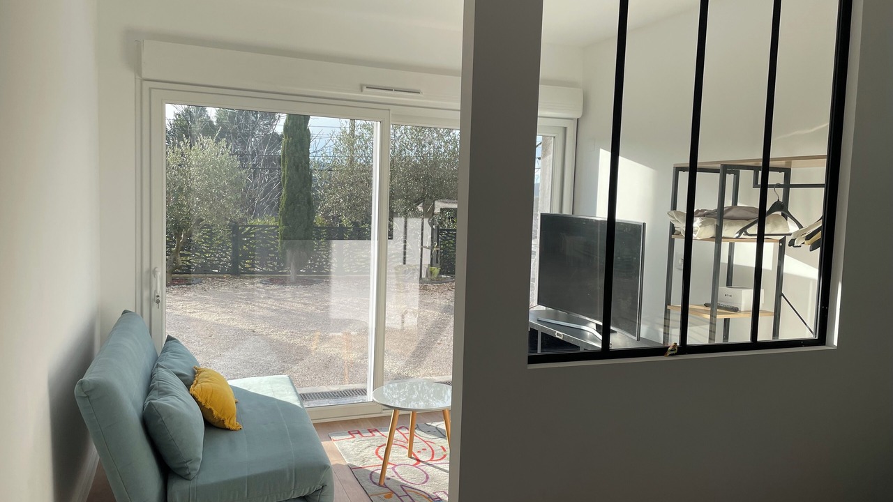 Photo of Livingroom in Bouc-Bel-Air
