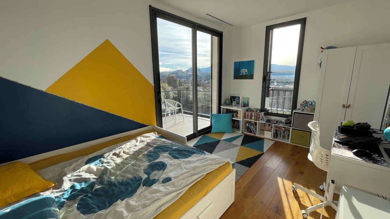 Photo of Bedroom in Bouc-Bel-Air