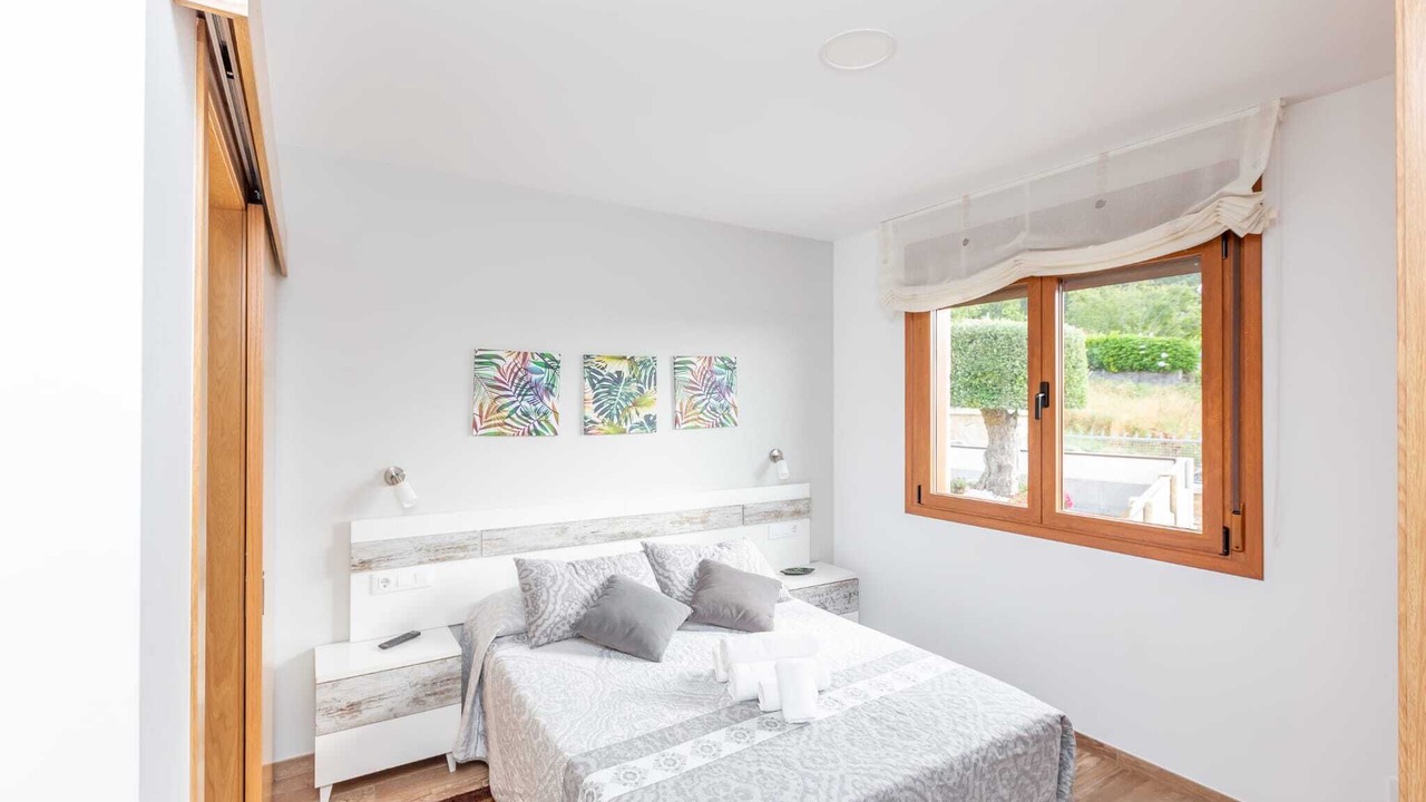 Photo of Bedroom in Poio