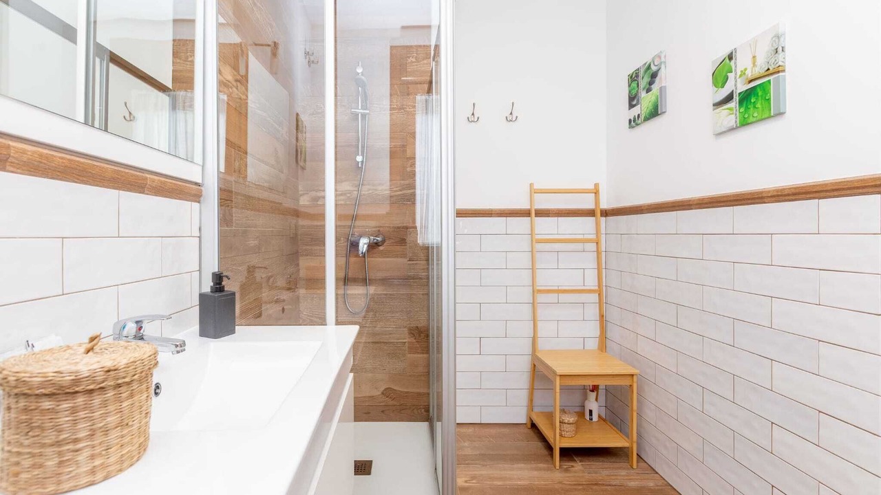 Photo of Bathroom in Poio