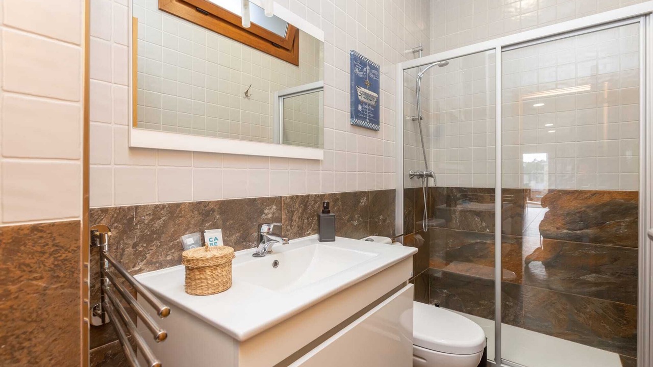 Photo of Bathroom in Poio