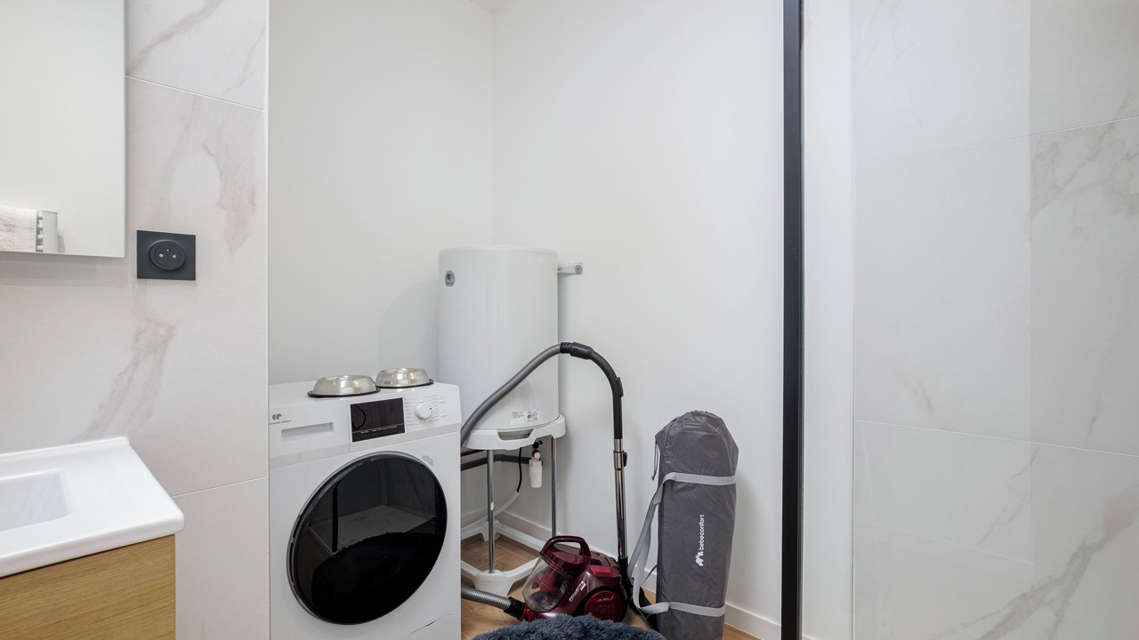 Photo of Bathroom in Vourles