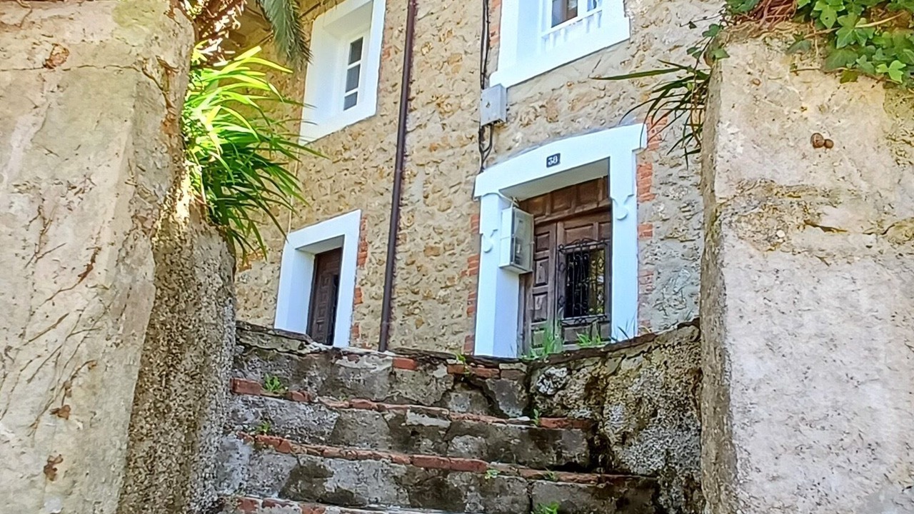 Photo of Outdoor in Udias