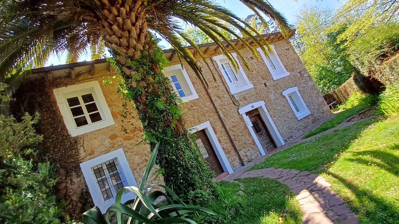 Photo of Outdoor in Udias