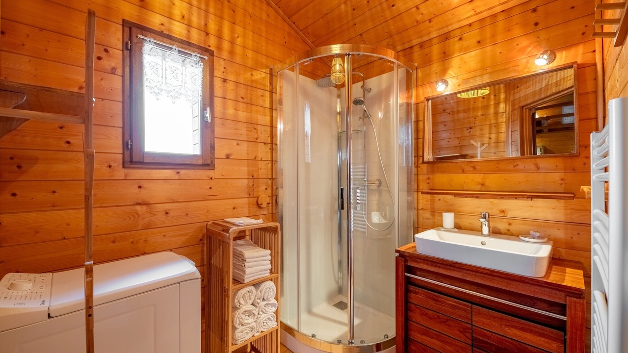 Photo of Bathroom in Saint-Laurent-en-Grandvaux