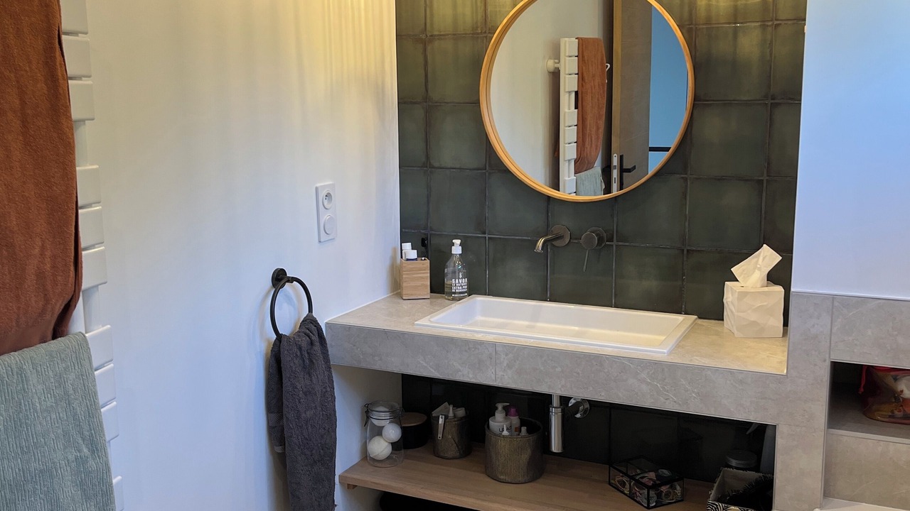 Photo of Bathroom in Pujaut