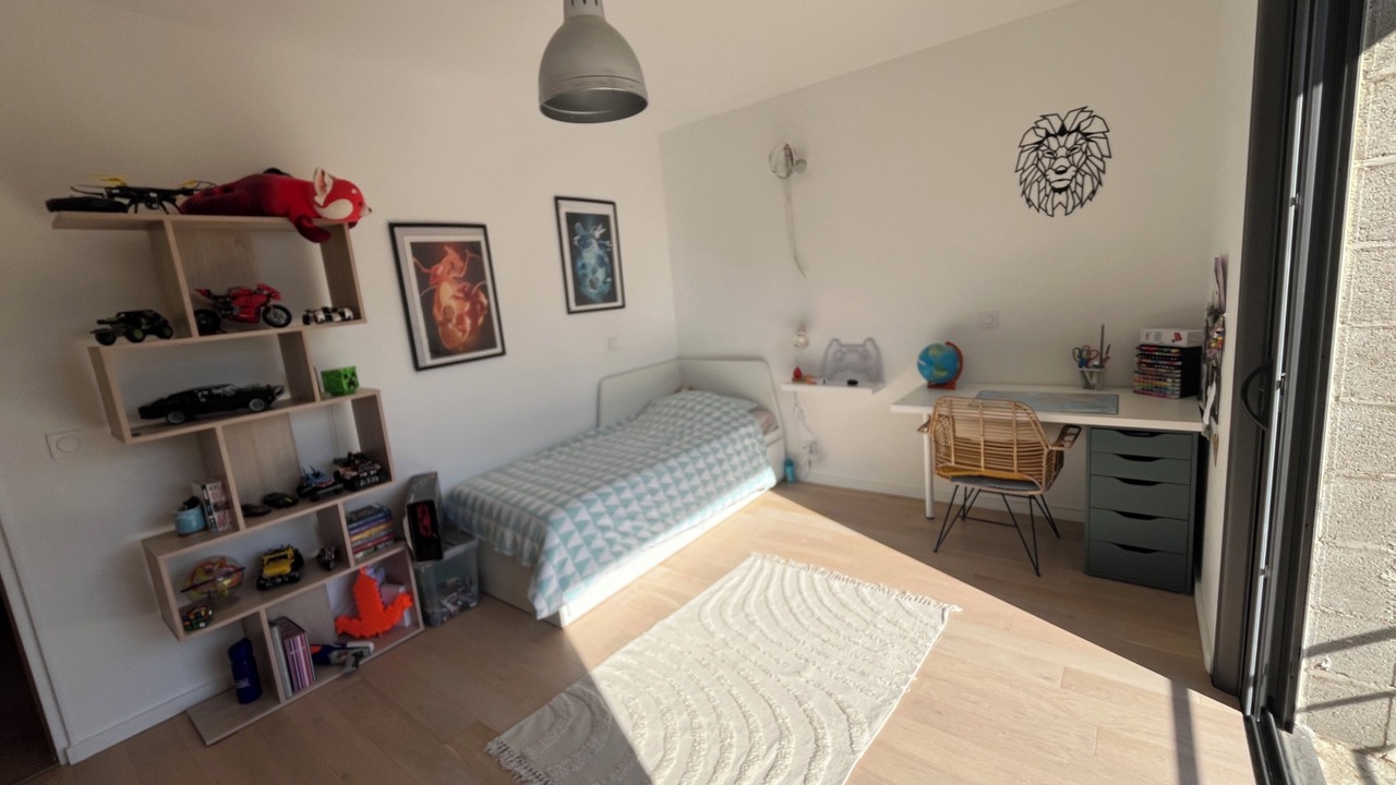 Photo of Bedroom in Pujaut