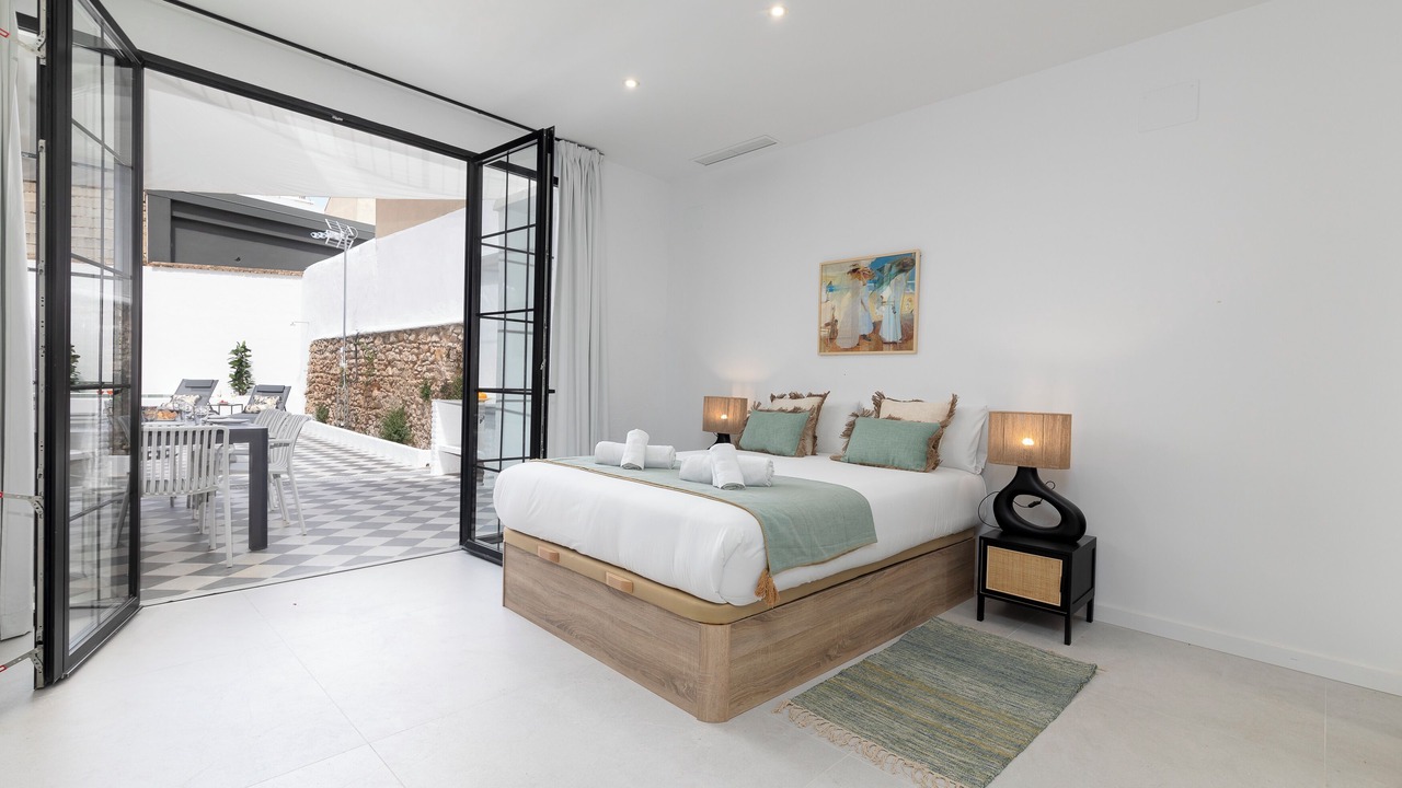 Photo of Bedroom in Jesus
